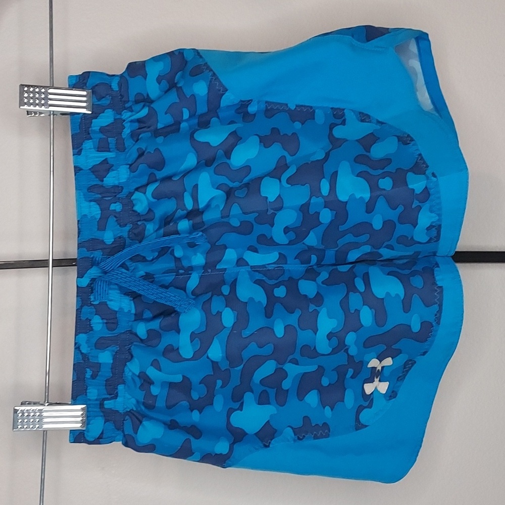 Under Armour Blue Camo Athletic Shorts Girls Size Small
